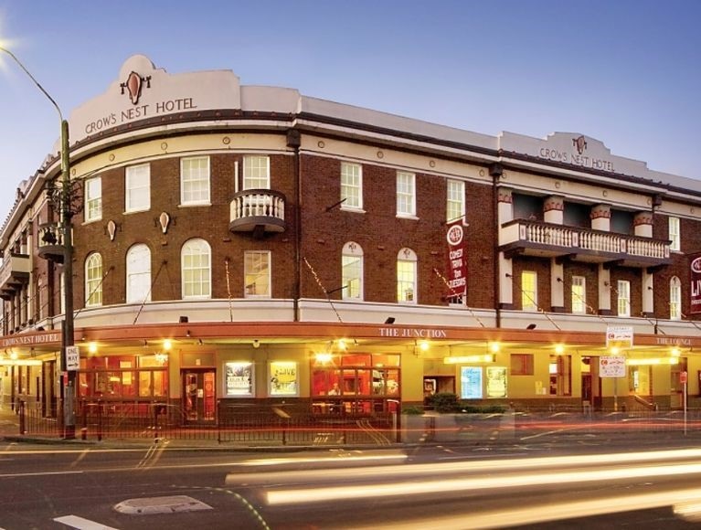Crows Nest Hotel