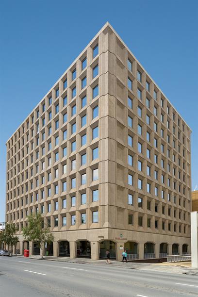 002_Open2view_ID393956-134_Macquarie_street[1]